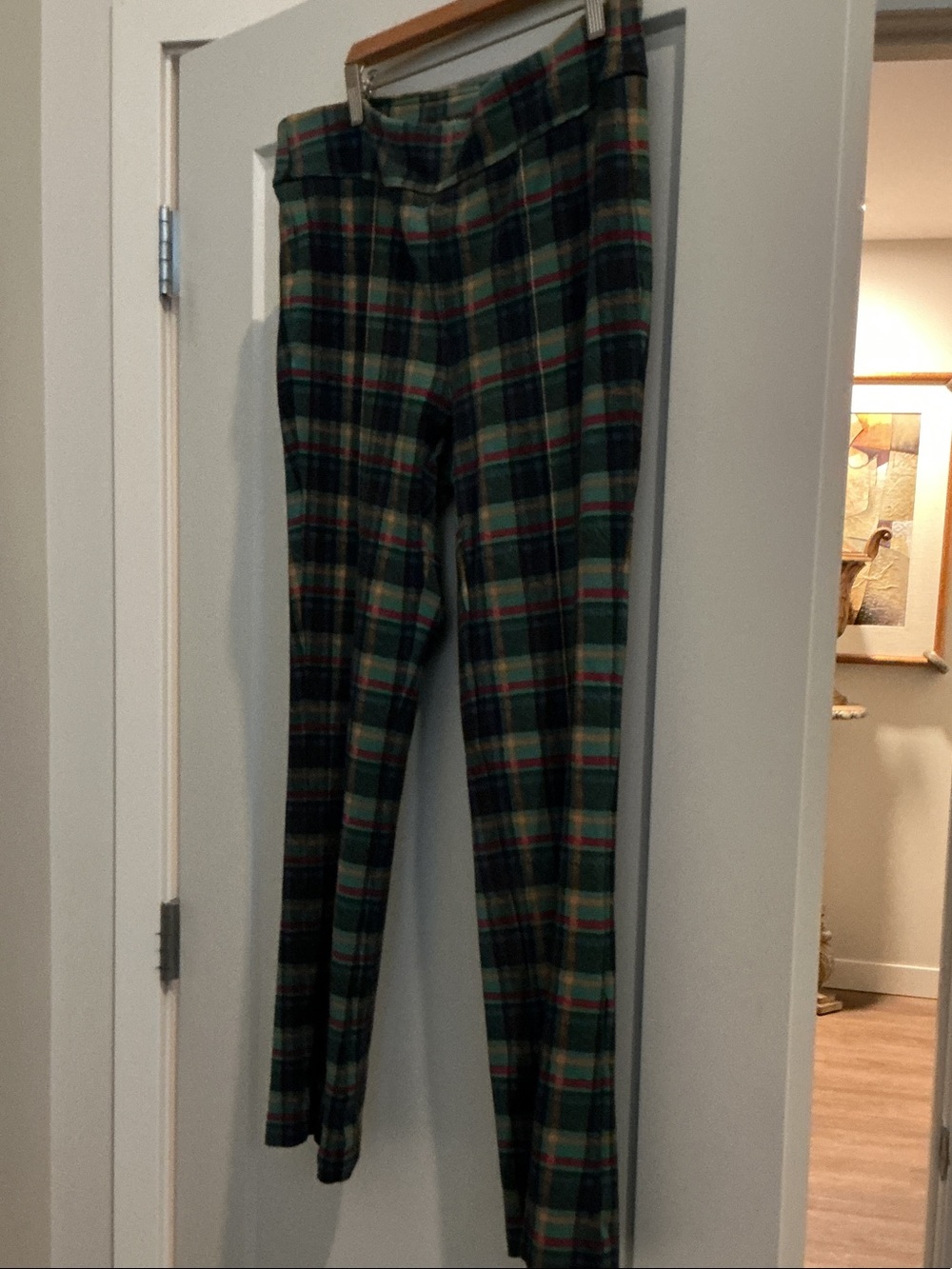 Women's Green Plaid Ankle Pants